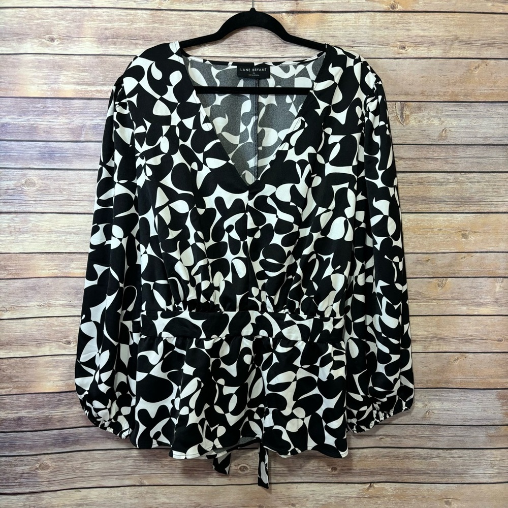 Lane Bryant Long Sleeve Black White Print Tie Back V Neck Blouse 26